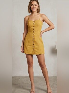 socialite scallop trim bodycon dress | Dresses | Nwt Socialite Burgundy Red Scalloped With Spaghetti Straps S Trim neckline